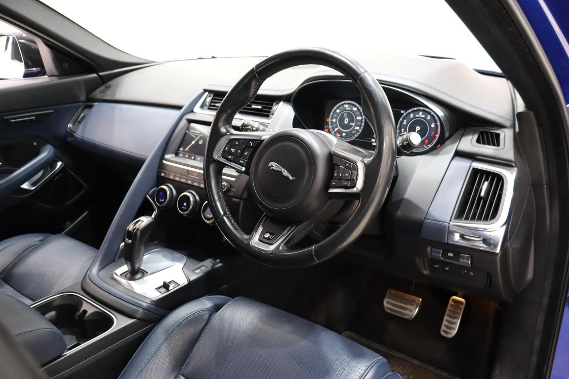 2018 Jaguar E-Pace P300 AWD R-Dynamic HSE