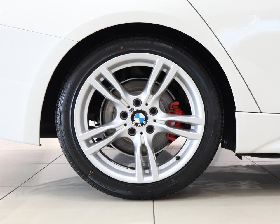 2017 BMW 3 Series 320i M Sport Auto