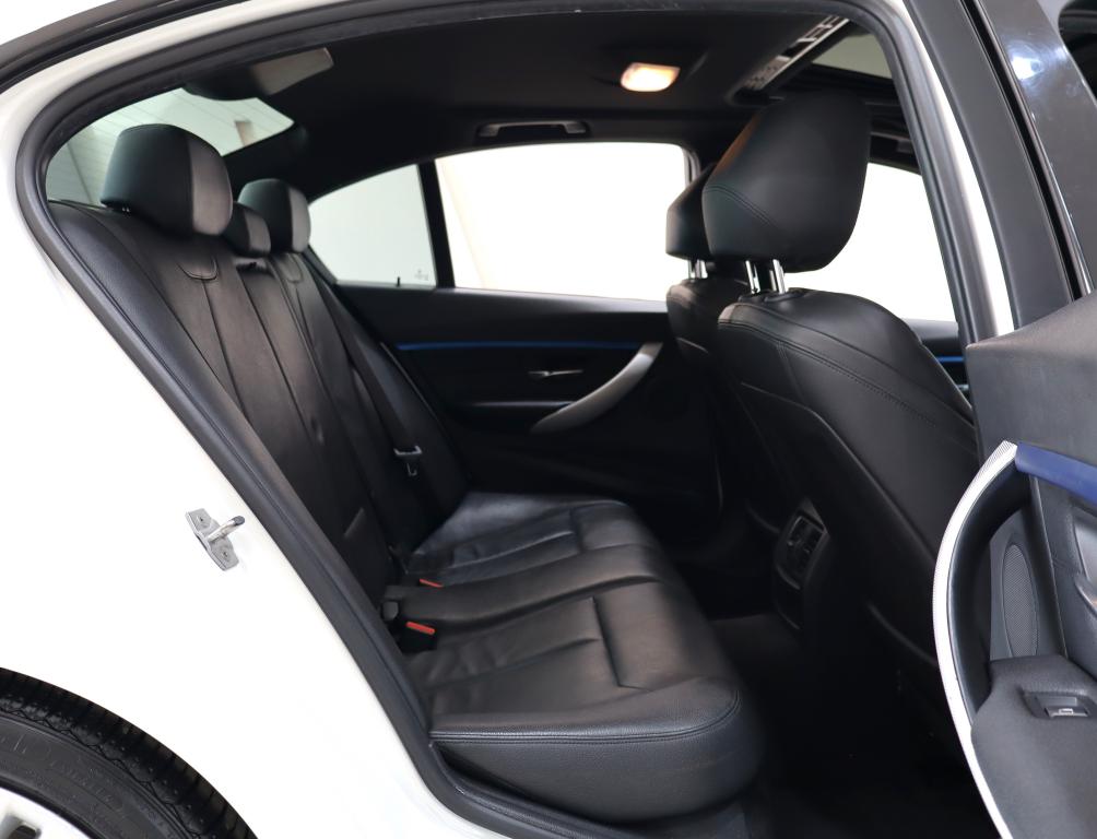 2017 BMW 3 Series 320i M Sport Auto
