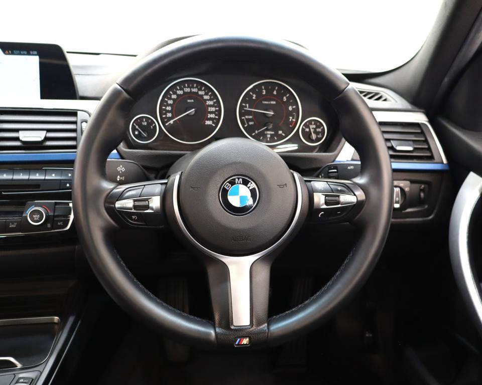2017 BMW 3 Series 320i M Sport Auto