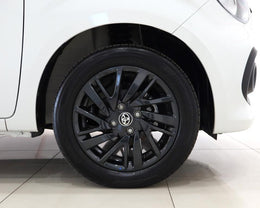 2025 Toyota Vitz 1.0 XR Manual
