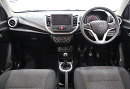 2025 Toyota Vitz 1.0 XR Manual