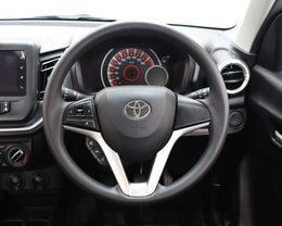 2025 Toyota Vitz 1.0 XR Manual