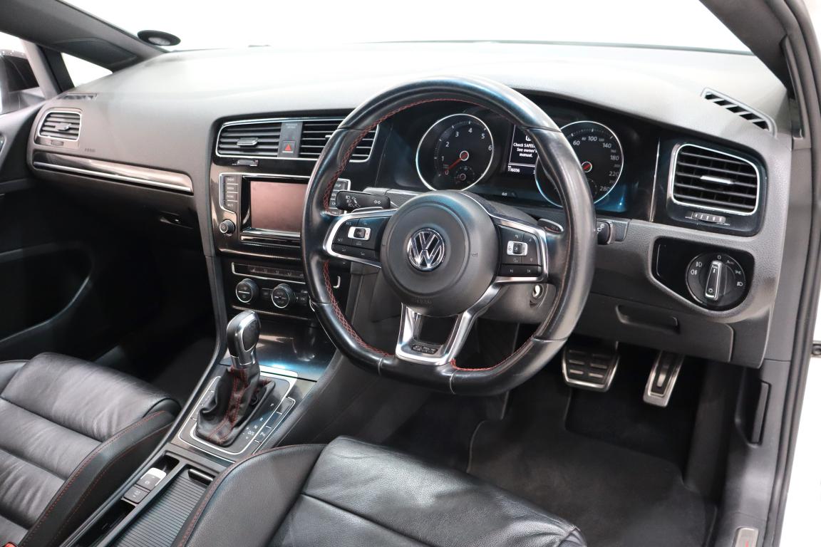 2014 Volkswagen Golf VII GTI 2.0 TSI DSG