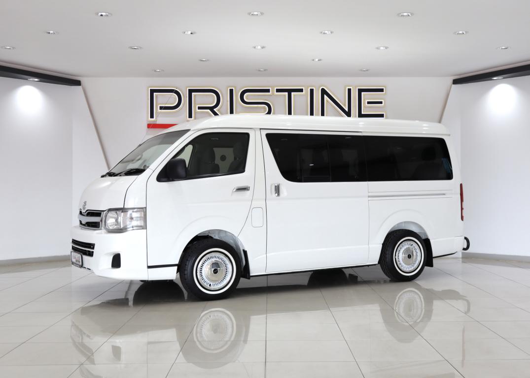 2012 Toyota Quantum 2.7 GL 10-seater bus