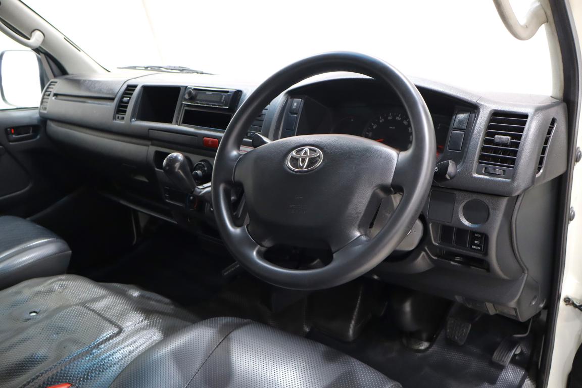 2023 Toyota Quantum 2.5D-4D Sesfikile