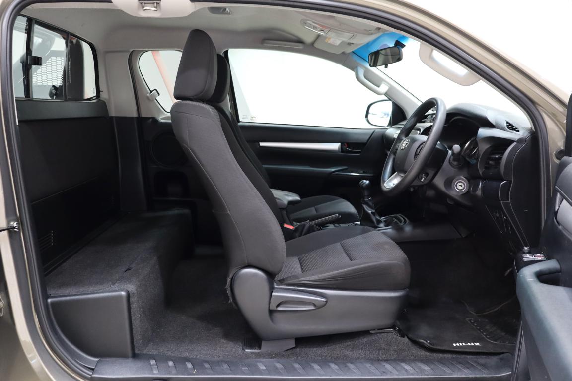 2021 Toyota Hilux 2.4GD-6 Xtra Cab Raider