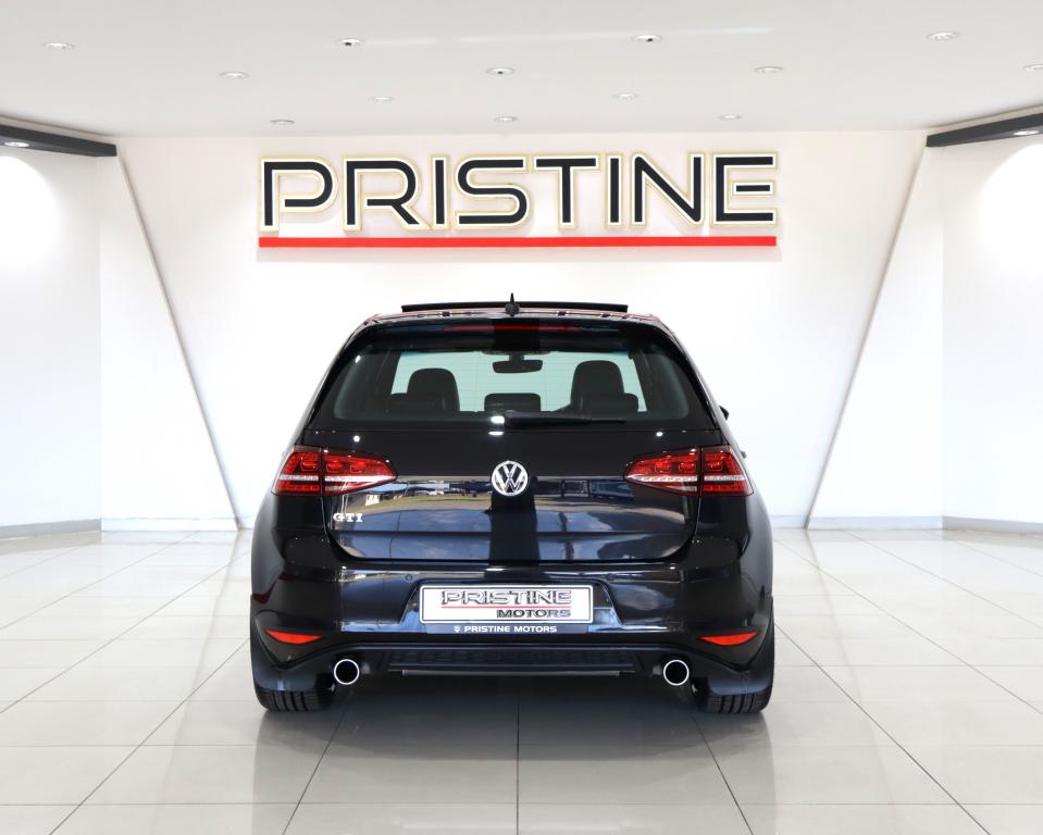 2017 Volkswagen Golf VII GTI 2.0 TSI DSG