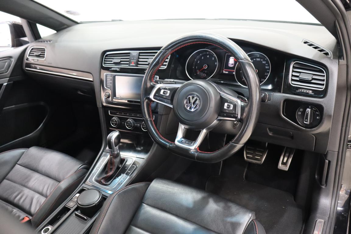 2017 Volkswagen Golf VII GTI 2.0 TSI DSG