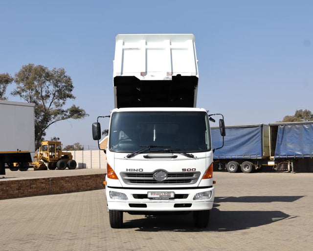 2012 Hino 500 Series 1324 Tipper Truck