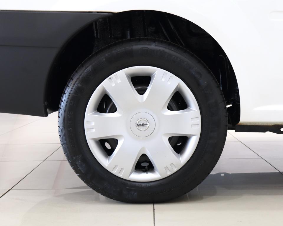Nissan NP200 1.6i (Aircon) Safety Pack