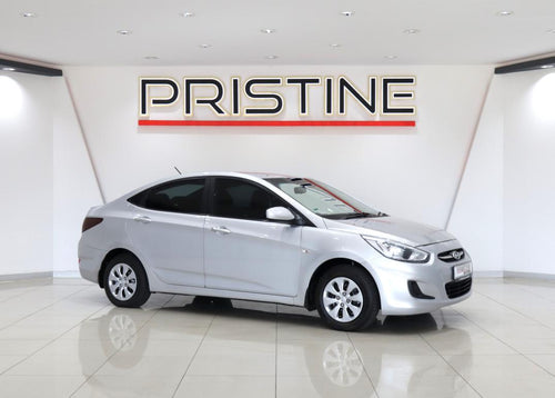 2015  Hyundai Accent Sedan 1.6 Motion