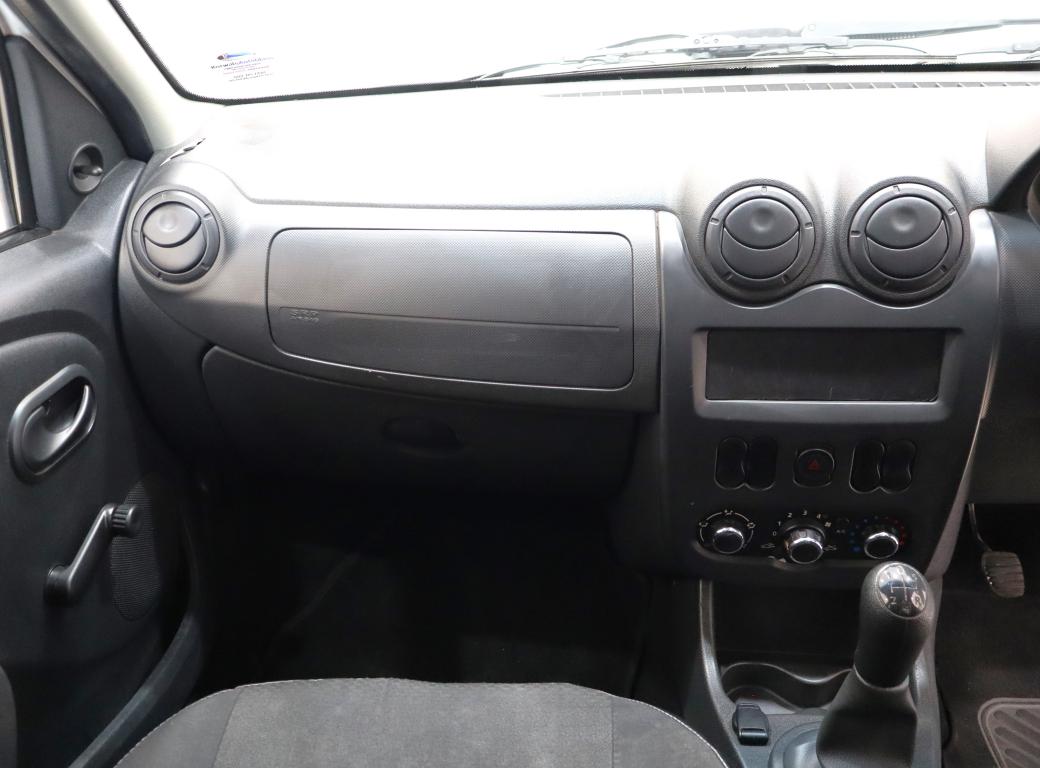 Nissan NP200 1.6i (Aircon) Safety Pack