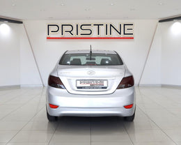 2015  Hyundai Accent Sedan 1.6 Motion
