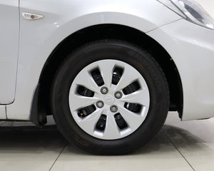 2015  Hyundai Accent Sedan 1.6 Motion