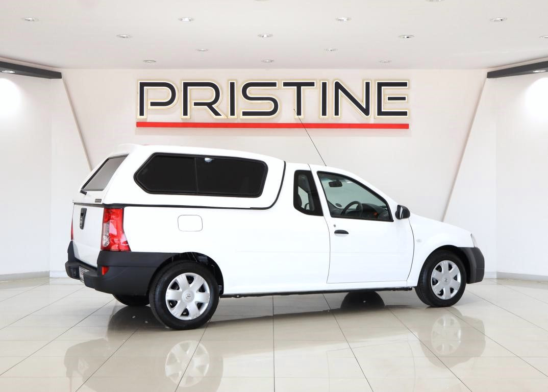 Nissan NP200 1.6i (Aircon) Safety Pack