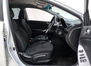 2015  Hyundai Accent Sedan 1.6 Motion