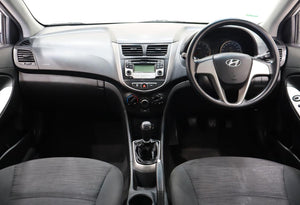 2015  Hyundai Accent Sedan 1.6 Motion