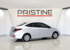 2015  Hyundai Accent Sedan 1.6 Motion
