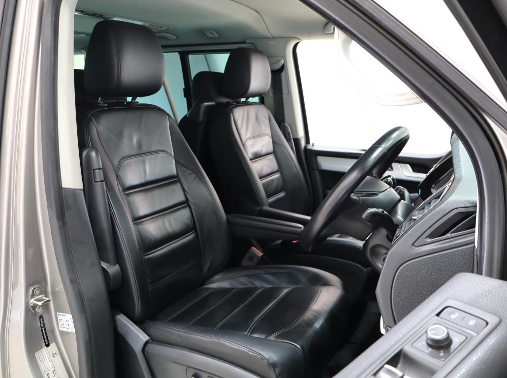 2017 Volkswagen Caravelle 2.0BiTDI Highline 4Motion