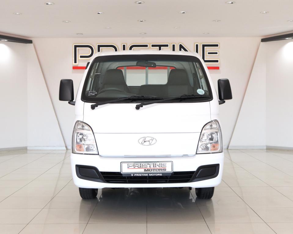 2023 Hyundai H-100 Bakkie 2.6D Deck (Aircon)