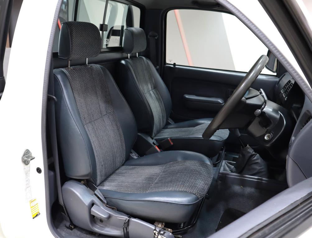 2003 Toyota Hilux 2700i Raider