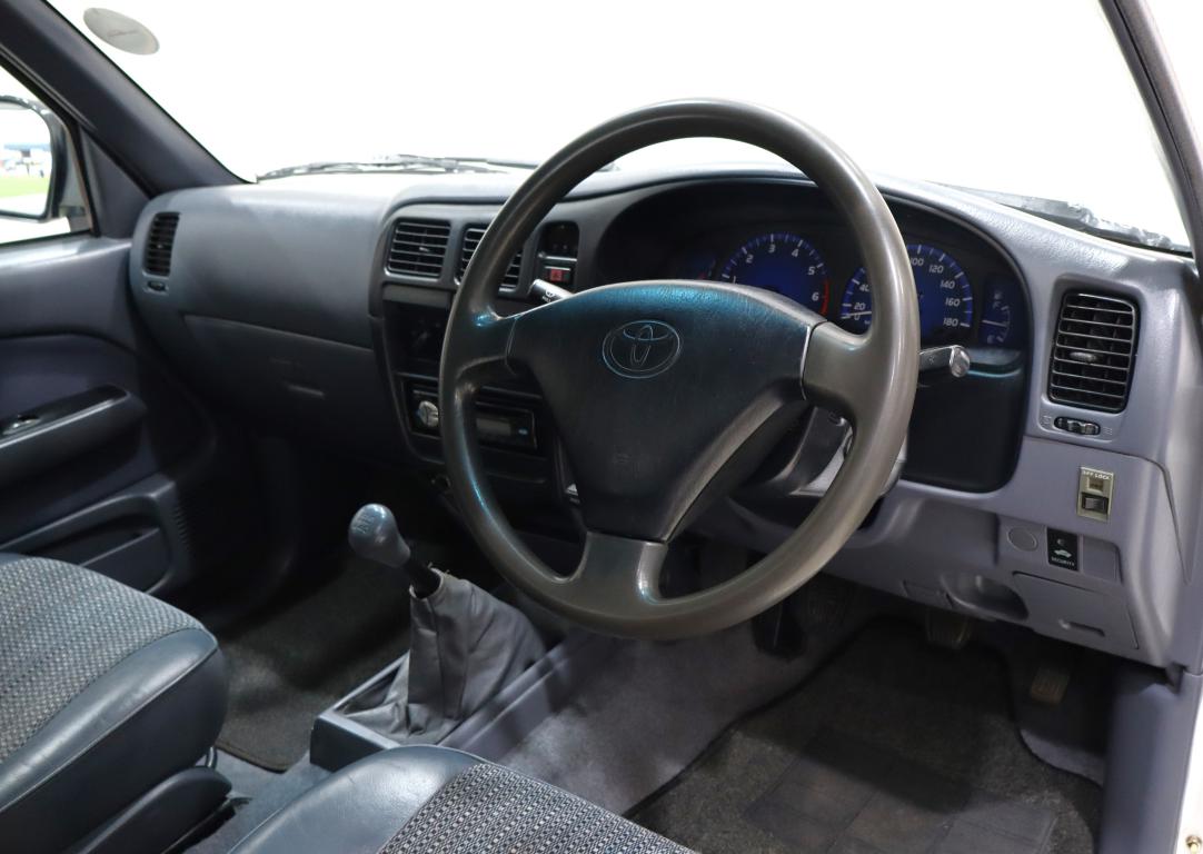 2003 Toyota Hilux 2700i Raider