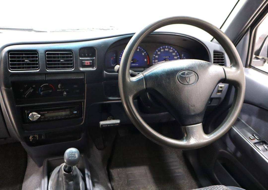 2003 Toyota Hilux 2700i Raider