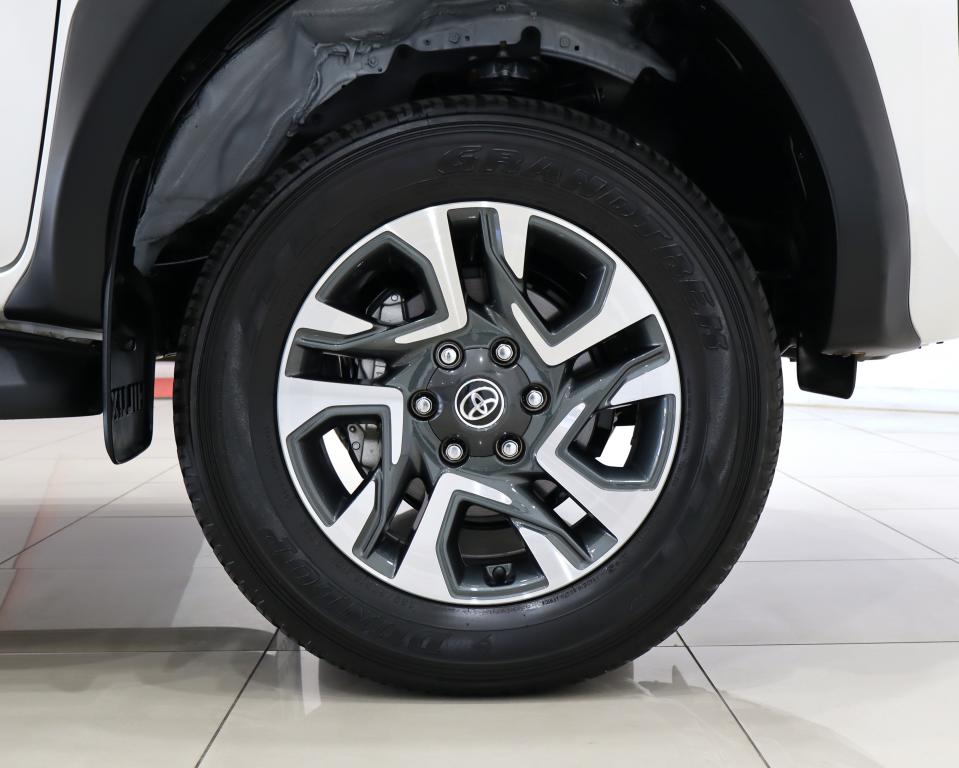 2021 Toyota Hilux 2.8GD-6 Double Cab Raider auto