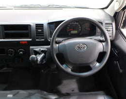 2016 Toyota Quantum 2.7 Sesfikile