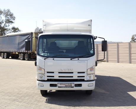 2010 Isuzu NPR 400 AMT VOLUME BODY TRUCK