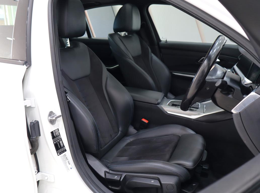 2021 BMW 3 Series 320i M Sport