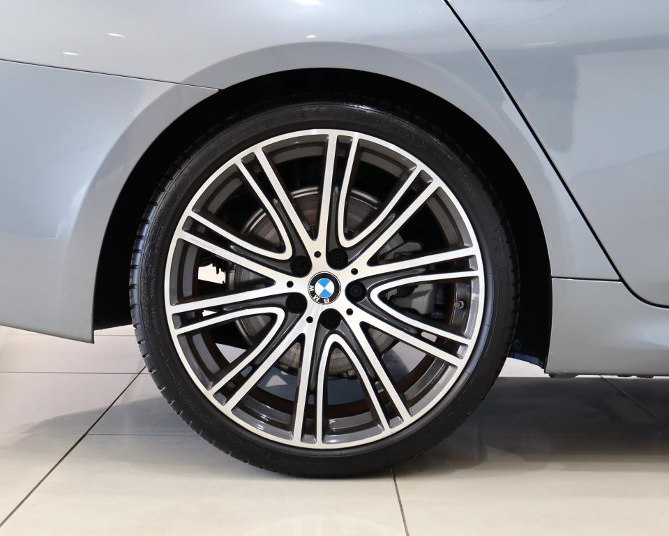 2019 BMW 5 Series 520d M Sport