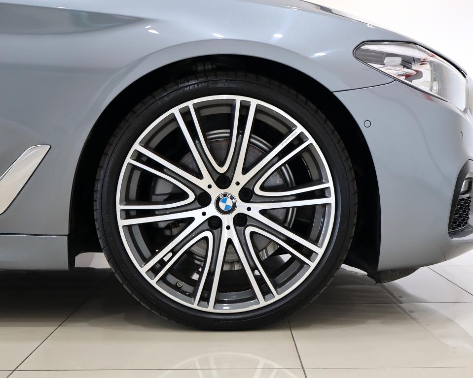 2019 BMW 5 Series 520d M Sport