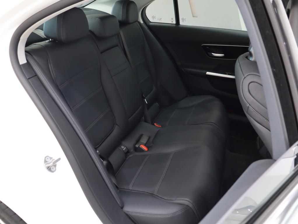 2022 Mercedes-Benz C-Class C200 Avantgarde