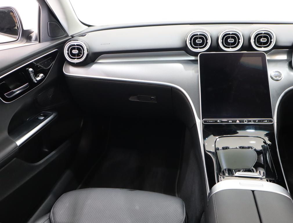 2022 Mercedes-Benz C-Class C200 Avantgarde