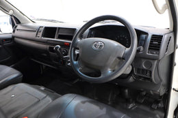 2024 Toyota Quantum 2.7 Sesfikile