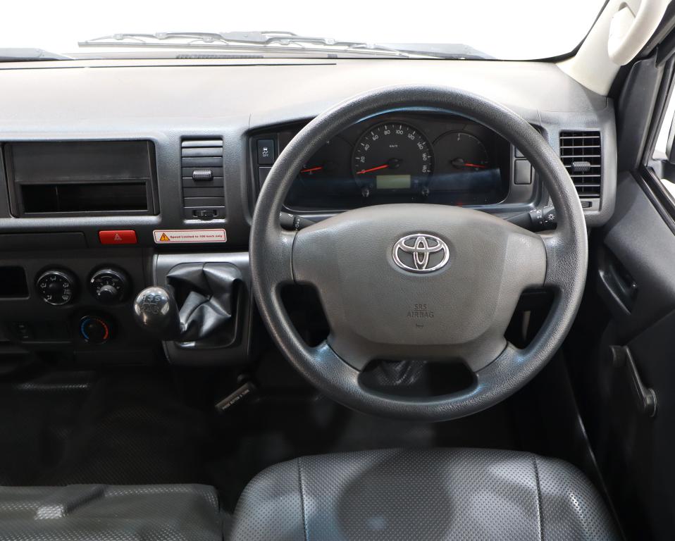 2024 Toyota Quantum 2.7 Sesfikile