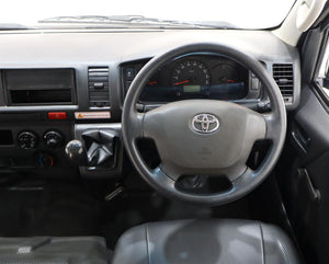 2024 Toyota Quantum 2.7 Sesfikile