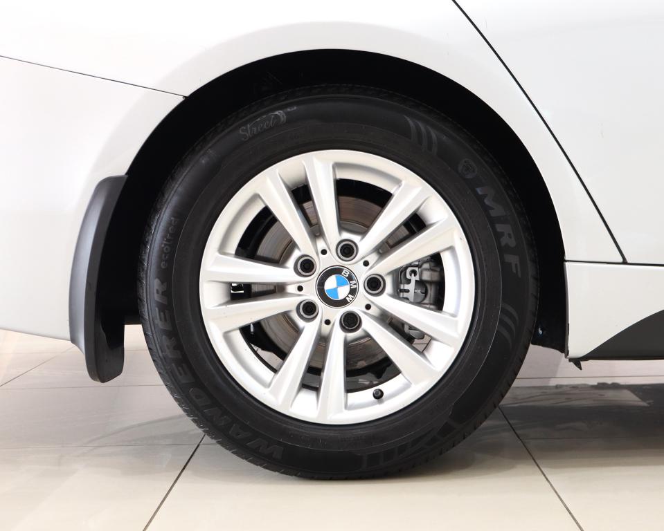 2017 BMW 3 Series 318i Auto