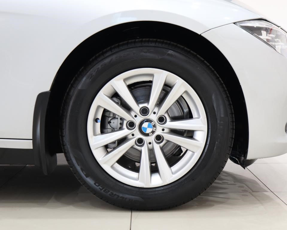 2017 BMW 3 Series 318i Auto
