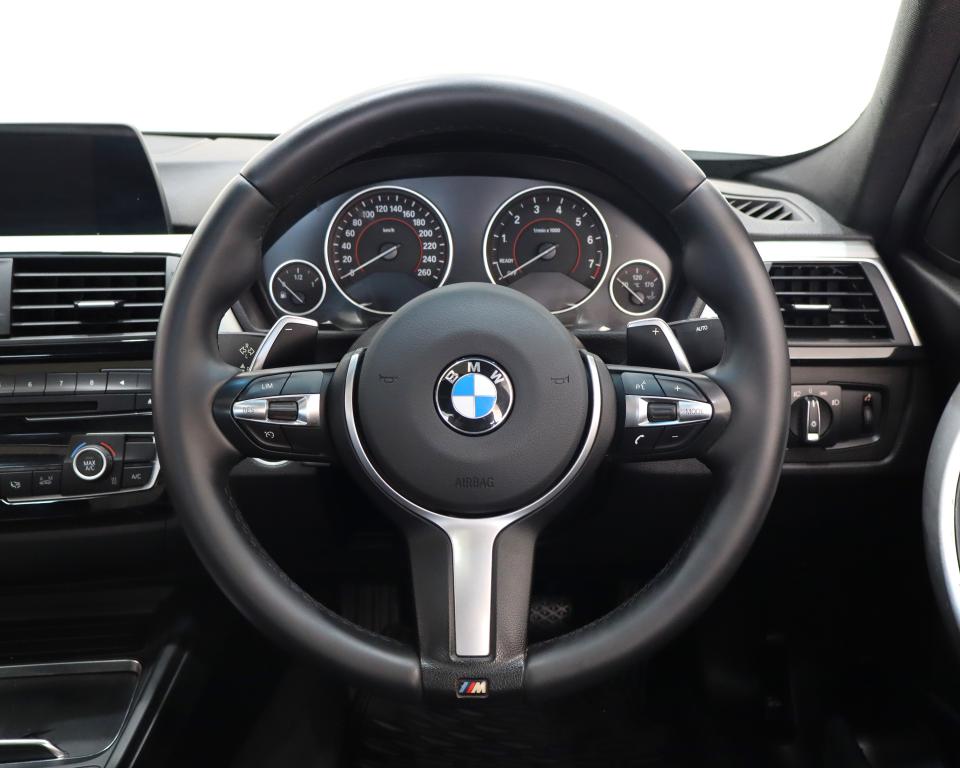 2018 BMW 3 Series 320i M Sport Auto