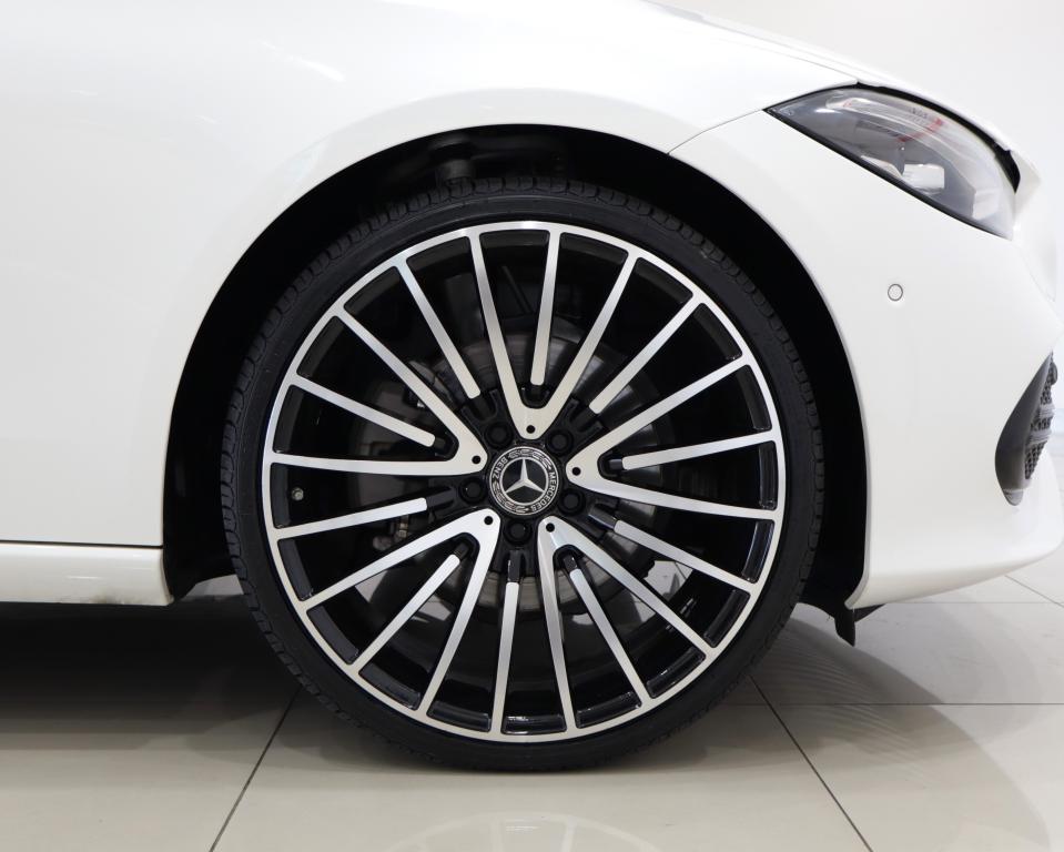 2024 Mercedes-Benz C-Class C220d Avantgarde