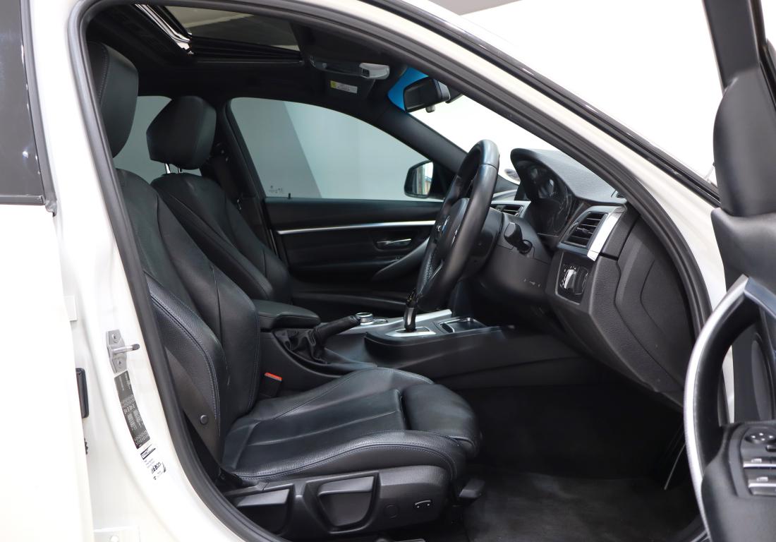 2018 BMW 3 Series 318i M Sport auto