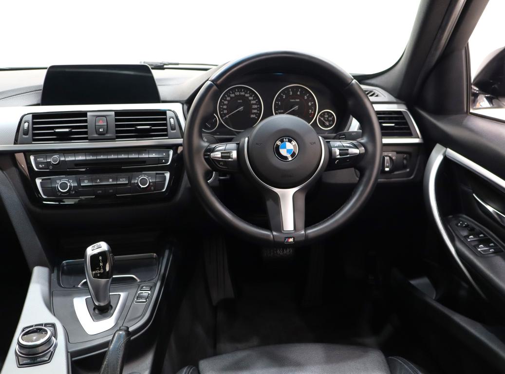2018 BMW 3 Series 318i M Sport auto