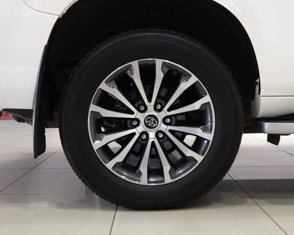 2023 Toyota Land Cruiser Prado 2.8GD VX-L