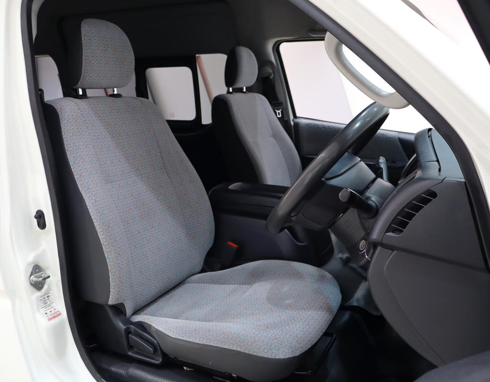 2024 Toyota Quantum 2.5D-4D GL 14-Seater Bus