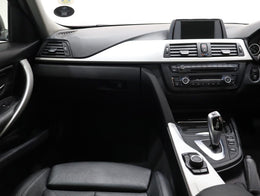 2012 BMW 3 Series 320i auto