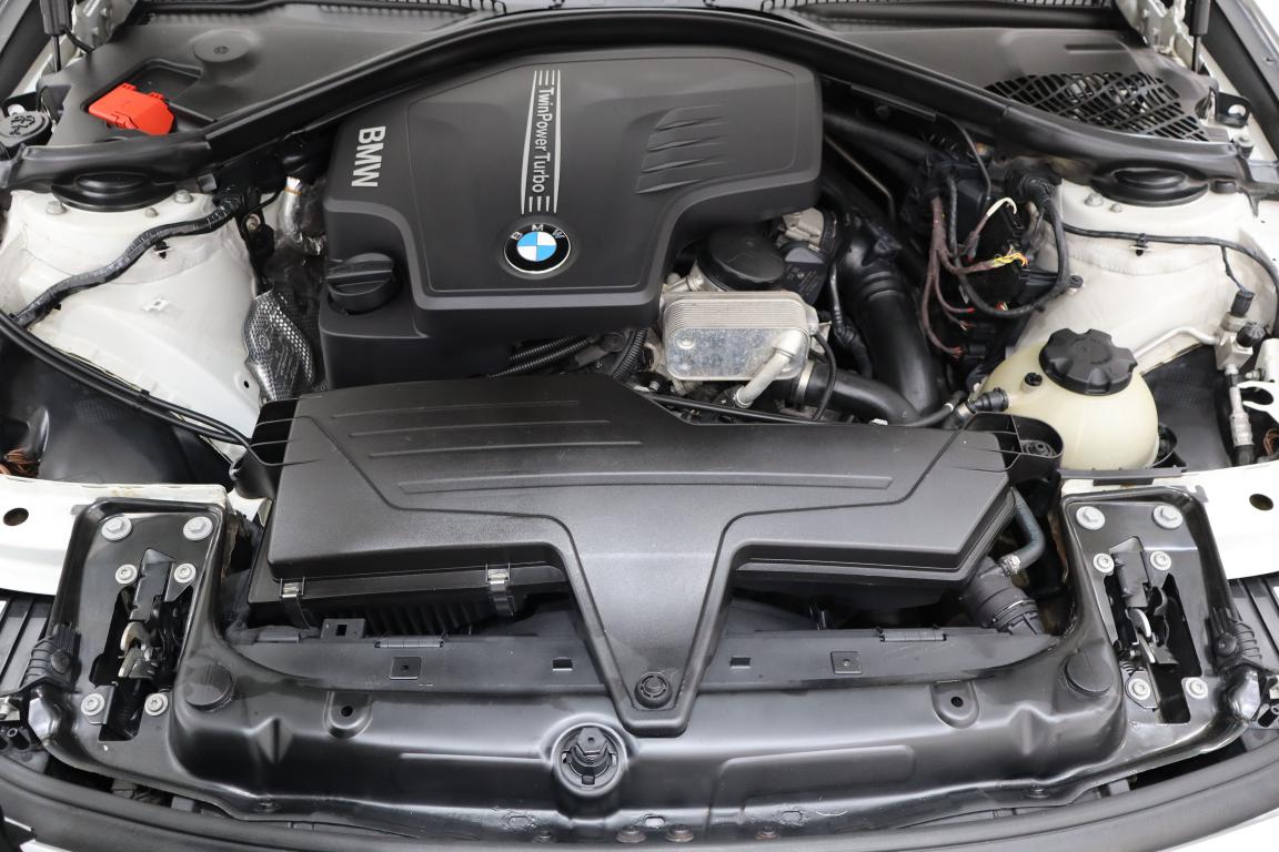 2012 BMW 3 Series 320i auto