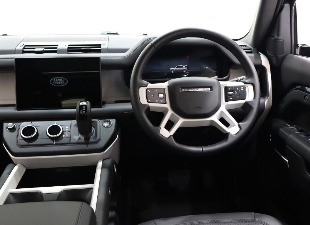 2025 Land Rover Defender 110 D350 X-Dynamic HSE